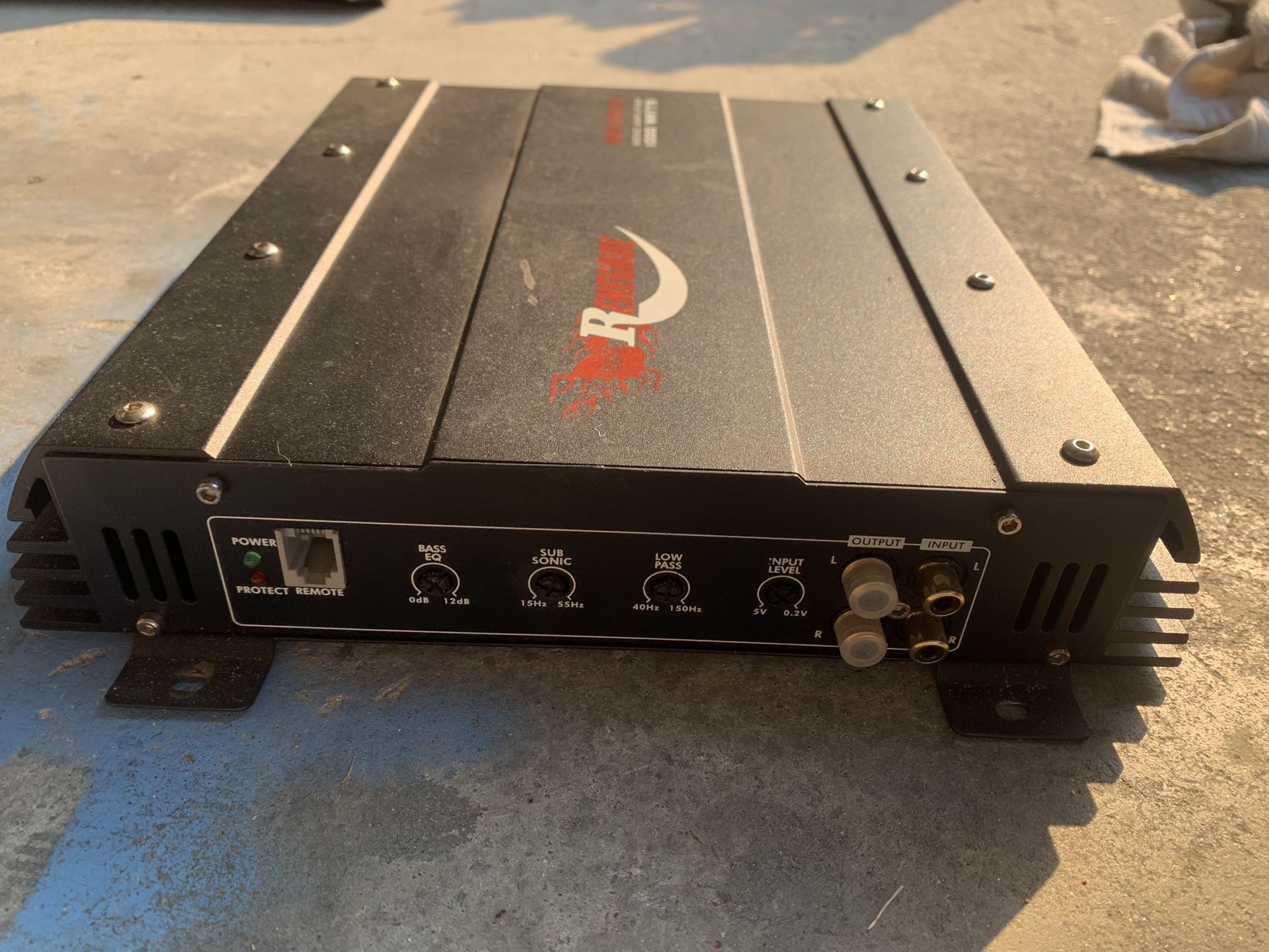 1000 watts amplifier