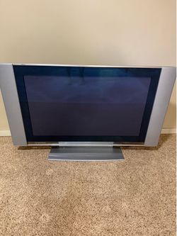 Sony WEGA Engine Flat Panel TV