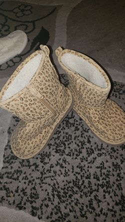 Baby Gap cheetah print boots toddler size 9