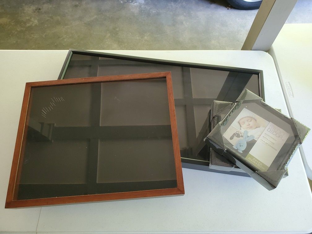 4 Shadow Boxes
