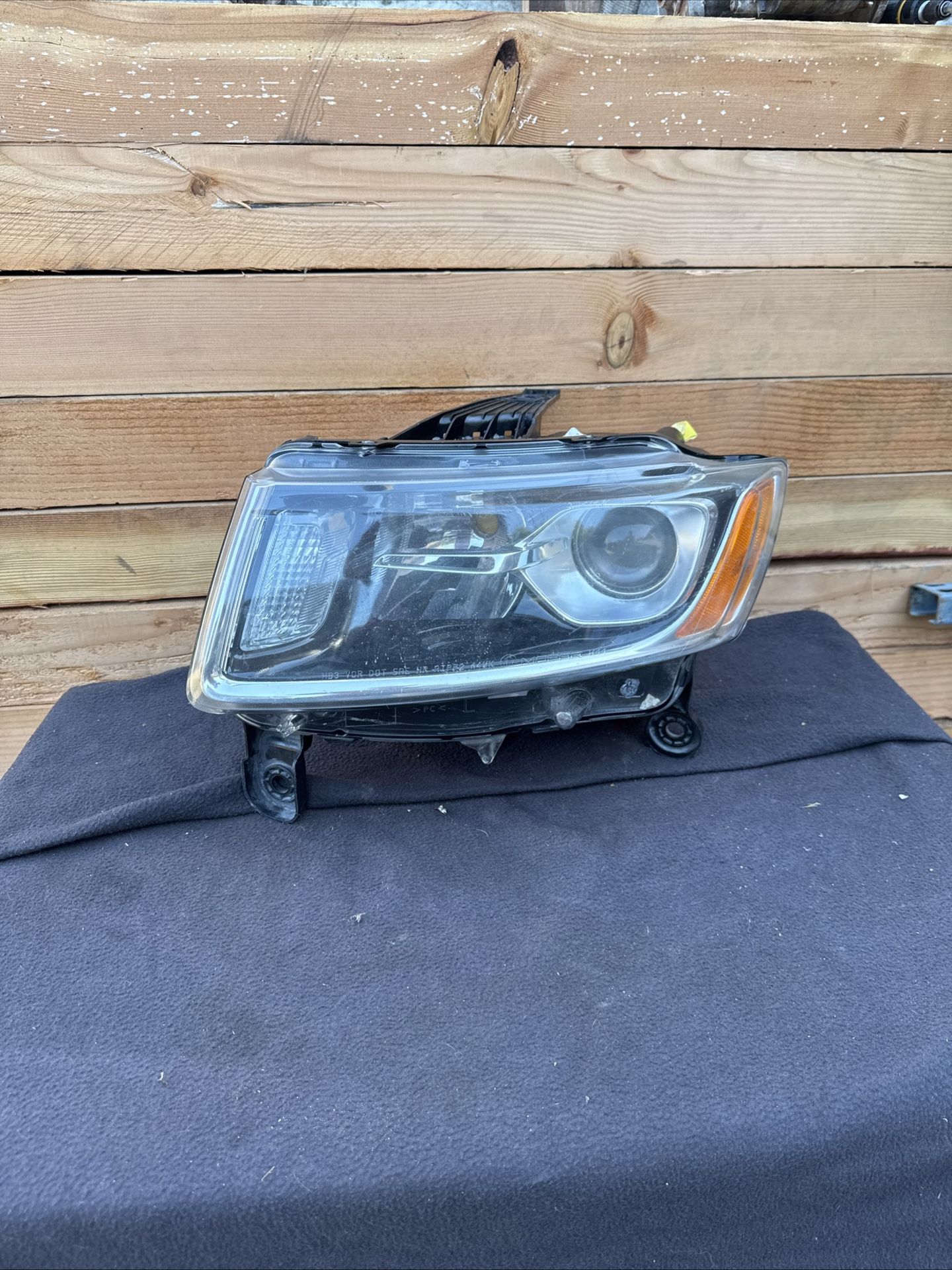 2014 2015 2016 Jeep Grand Cherokee Headlight Headlamp Left Driver Side LH USED OEM ORIGINAL 