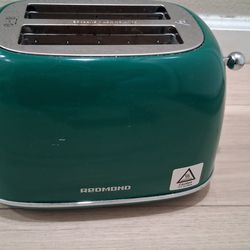 Green toaster