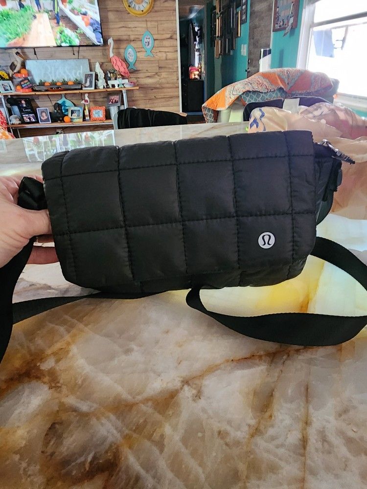 Lululemon Puffy Nylon Crossbody