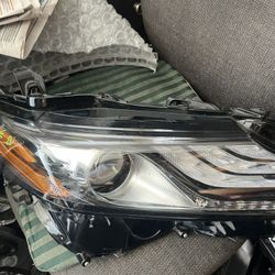2018-24 TOYOTA CAMRY  RIGHT HEADLIGHT 