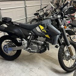 2022 Suzuki Drz400s