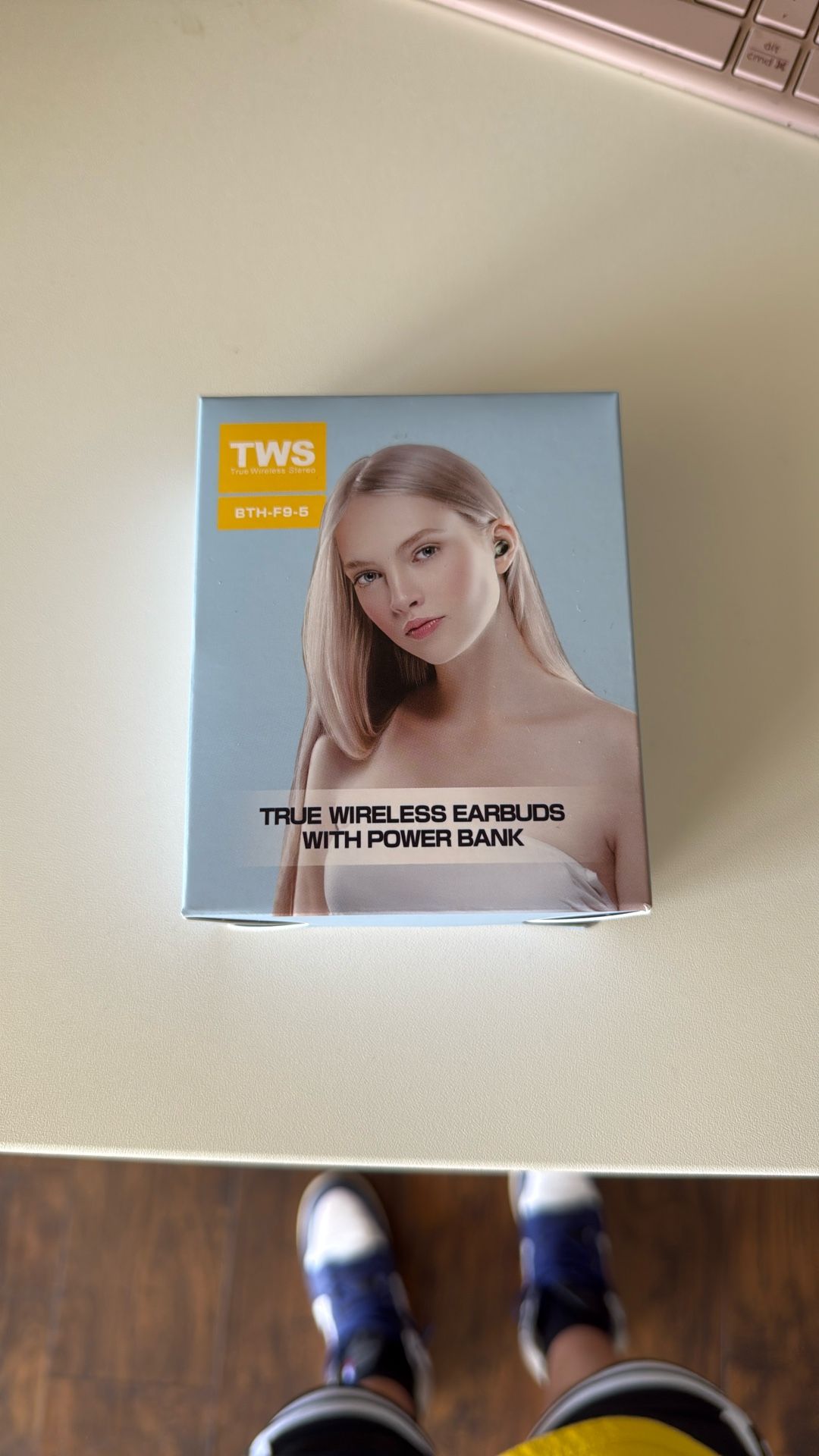 🚚 TWS Wireless Earbuds w/ Power Bank – $15 (Delivery Only)