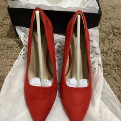 IDIFU 3” High Heels Size 5.5 Red Suede