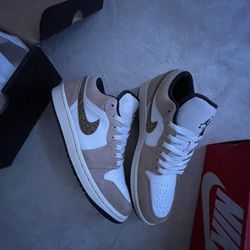 Nike Air Jordan 1 Low SE