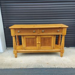 Eddie Bauer Life Style Country Pine Buffet 2 Large Drawers.