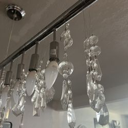 Lights & Showers Curtain Hangers 
