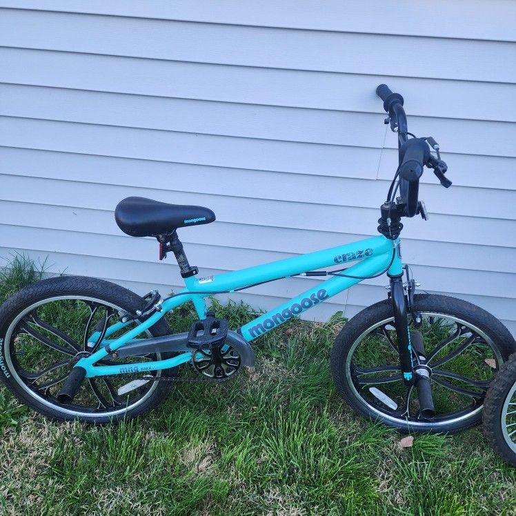 Mongoose Dirt Bike
