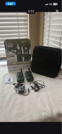 2-pack Brandnew Motorola Walkie T-465 range -35 miles
