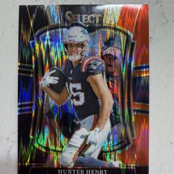 2025 Panini Select #180 Hunter Henry Black and Red Prizm Shock