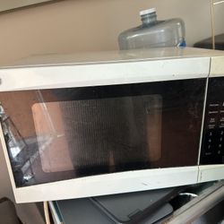 LG Microwave 