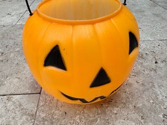 Halloween Jack-O-Lantern Candy Bucket