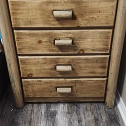 Dressers And End Tables