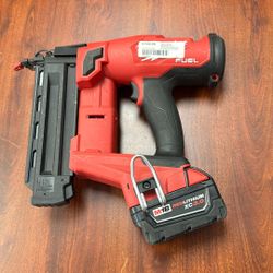 Milwaukee Nail Gun #2746-20