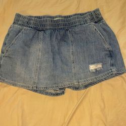 Tilly’s Brand New Denim Skirt/Shorts Size Small $30