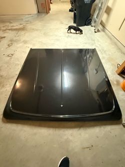 UnderCover Fiberglass Truck Bed Tonneau Cover