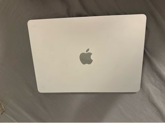 MacBook Air M2 2022