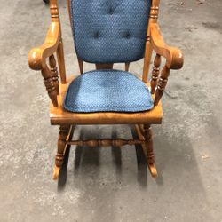 Good condition rocking chair