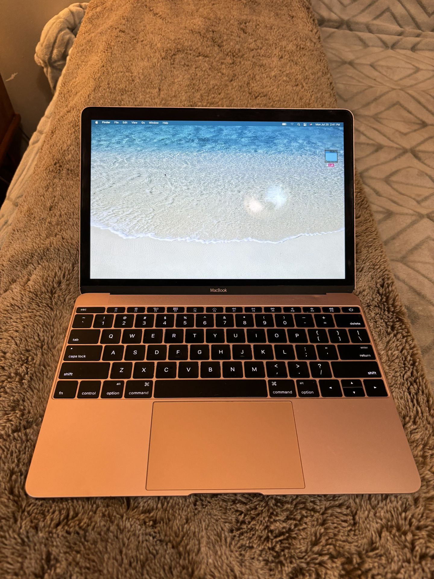 Rose Gold Apple MacBook Pro 