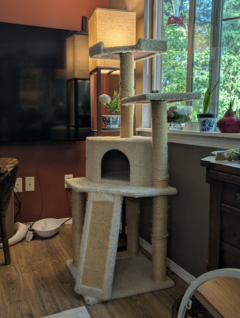 Free Cat Tree