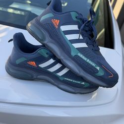 Adidas Boost Shoes Size 9.5 - Open Box Never USED