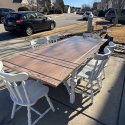 Extendable Table & 6 Chairs