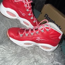 Question Mid Girls.. (throwback v-day Reebok)