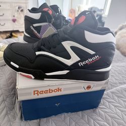 Reebox  pump omni lite   Size 8.5 men