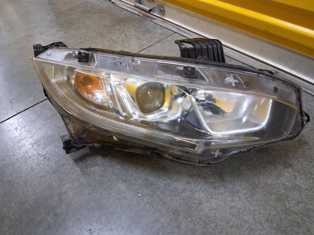 Honda Civic Headlight