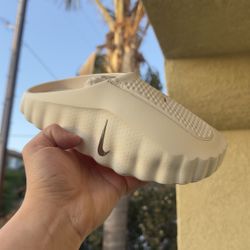 Womens Nike Mind Slide Sail