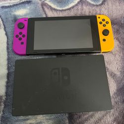 Nintendo Switch 