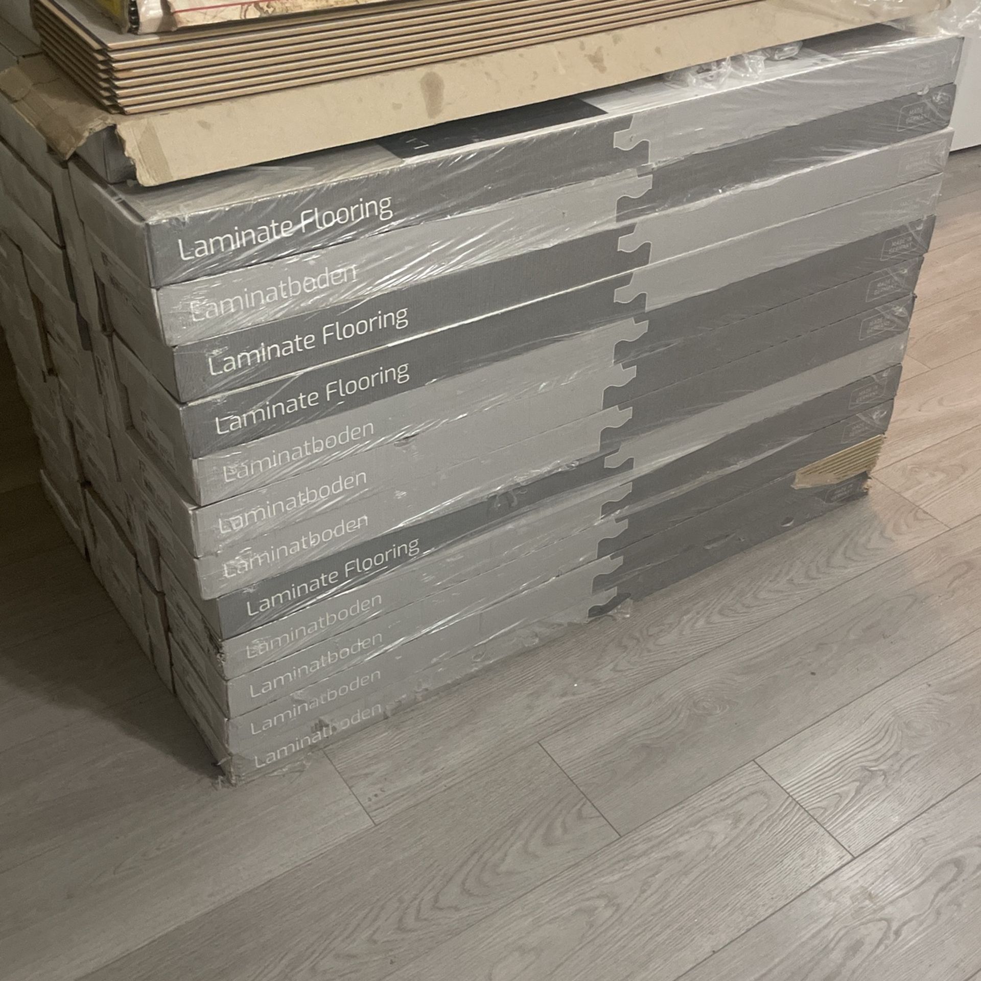 Lamdura Laminate Flooring (Visions)