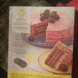 New Wilton 4-Pan Cake Baking Set 8” 