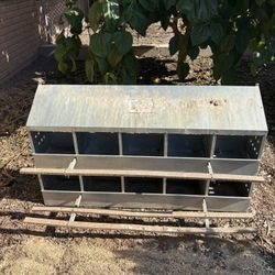 Brower 10 Hole Nesting Box Boxes Chickens Chicken 