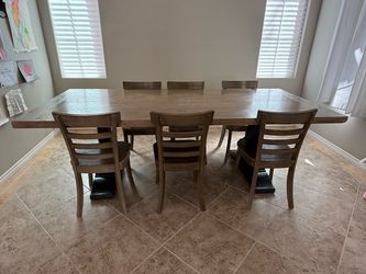 Hooker Furniture 7-Piece Dining Set (Table + 6 Chairs) – $500 OBO