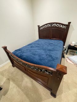 Queen size Bed with with dresser