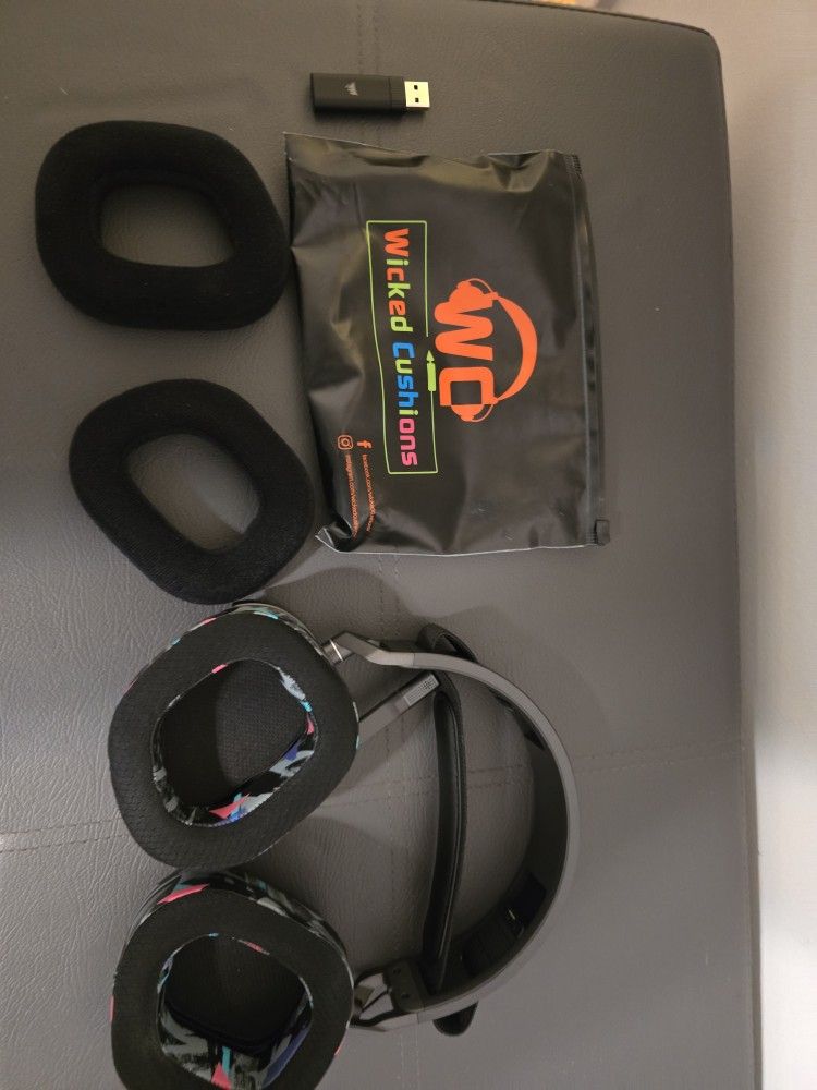 Corsair HS-80 MAX Wireless Gaming Headset