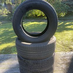 4 used 255/60R18 good year tires