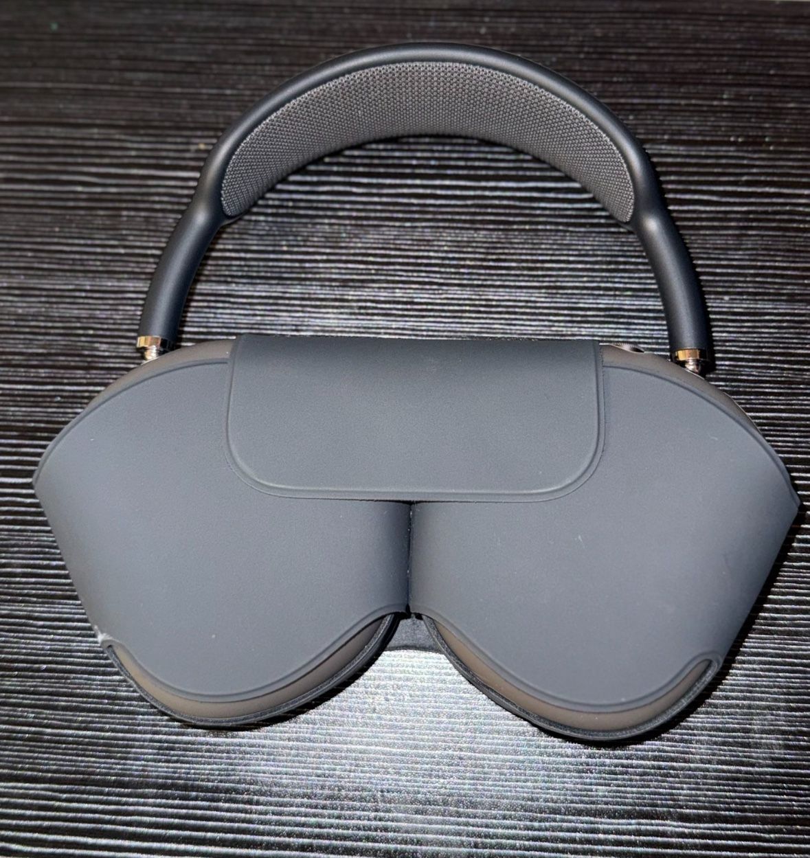 AirPod Max First Gen