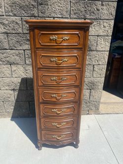 Thomasville French Provincial 7 drawer lingerie chest