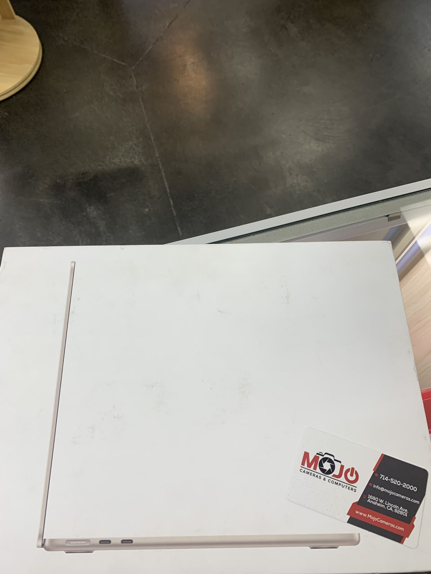 13 Macbook Air M4 16GB Ram 512 SSD