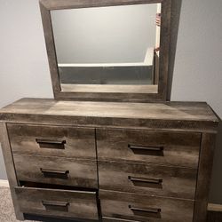 Free Dresser W/ Mirror 