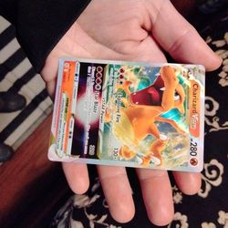 V star Charizard Pokemon Card