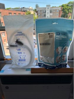 NEW IN PACKAGING CPAP / BIPAP FULL FACE MASK WITH HEADGEAR & HEATED 6 ‘ HOSE !