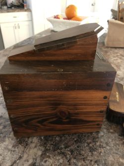 Vintage shoe shine box