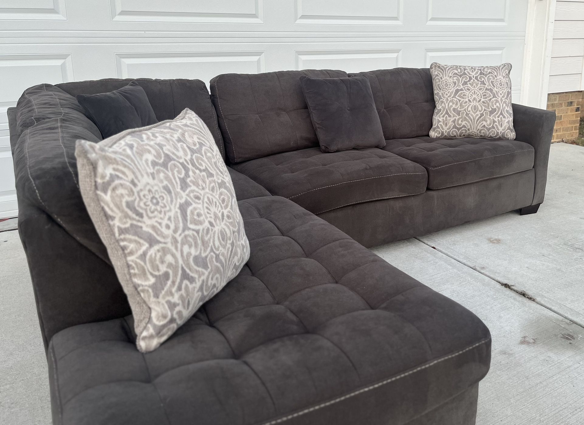 Beautiful Sectional Couch!😍