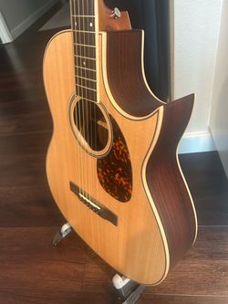 Larrivee C-03R-TE